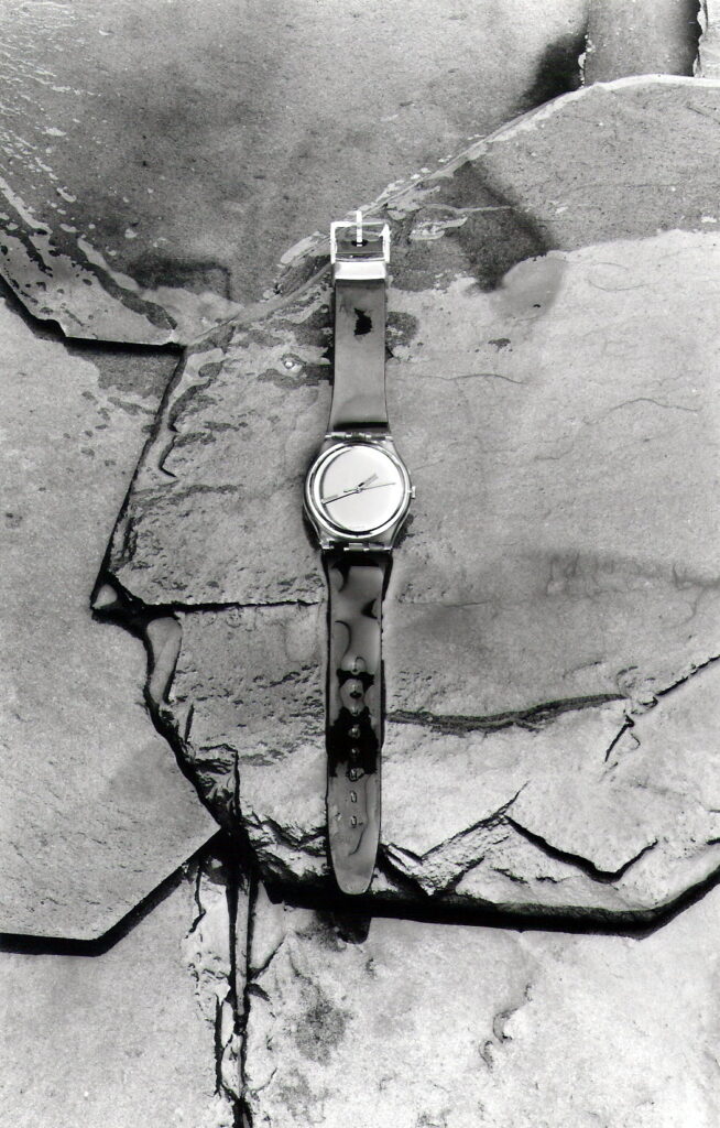 Uhr Swatch auf Schiffersteine - Werbefotografie